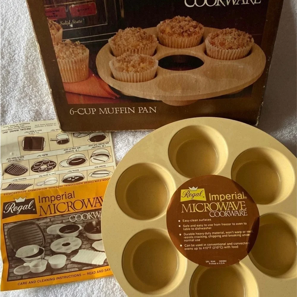 Vintage Regal Imperial Microwave Cookware 6 Cup Muffin Pan